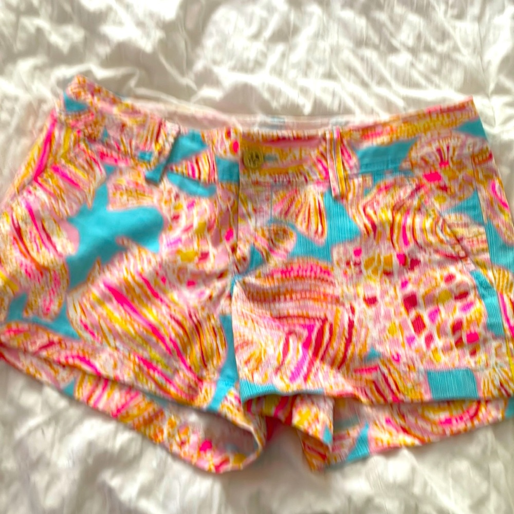 Lily Pulitzer Walsh shorts sz2 NWOT.